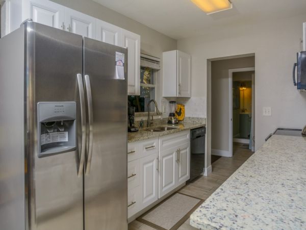 Clearwater 3 Bedroom Rental With Shared Pool Walk To Beach