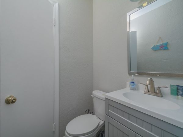 Clearwater 3 Bedroom Rental With Shared Pool Walk To Beach