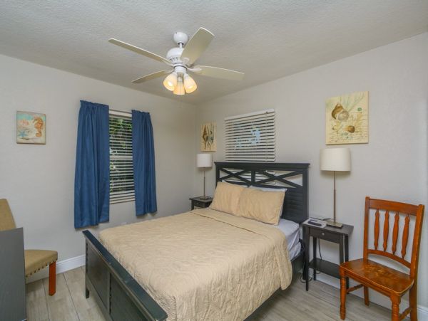 Clearwater 3 Bedroom Rental With Shared Pool Walk To Beach