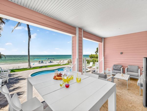 Stunning Home Directly on the Beach