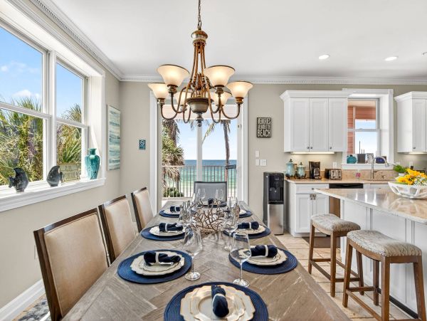 Stunning Home Directly on the Beach