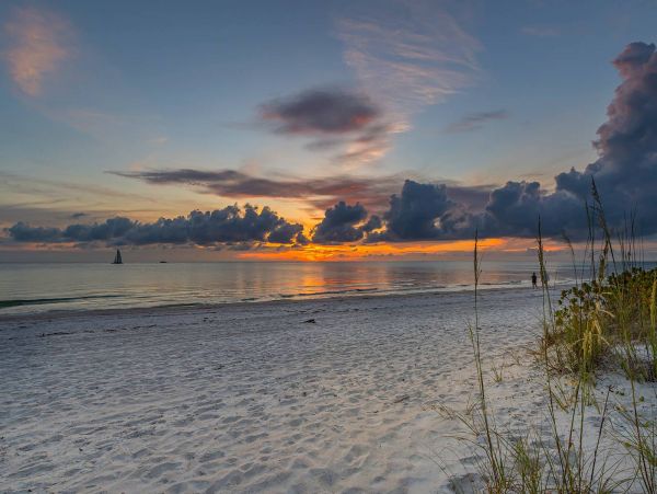 Beachfront Clearwater Four Bedroom Vacation Home with Pool