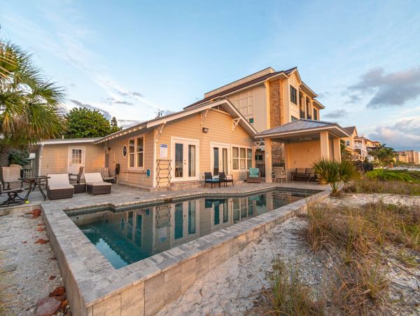 Beachfront Clearwater Four Bedroom Vacation Home with Pool