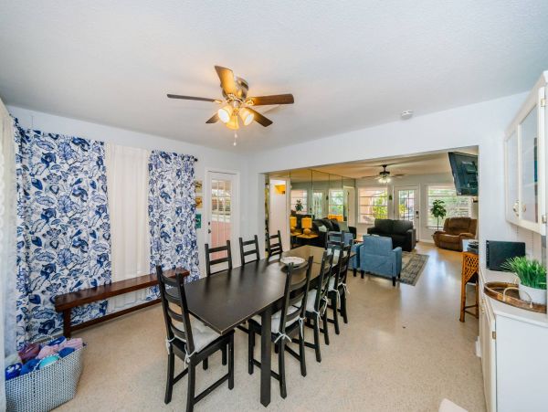 Charming Vacation Rental with Pool Ideal For Family Gatherings