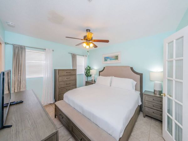 Charming Vacation Rental with Pool Ideal For Family Gatherings