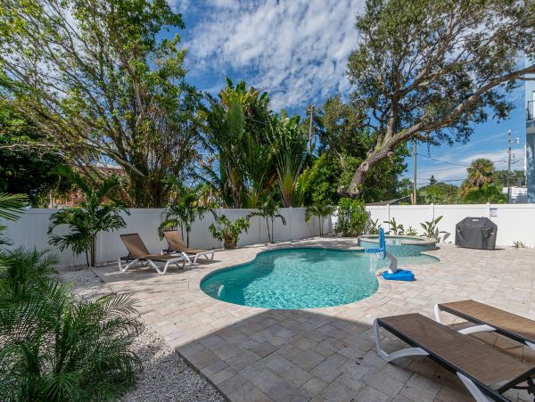 Indian rocks Vacation Home Three Bedroom