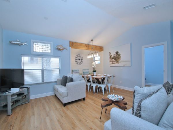 Three Bedroom Plus Den Clearwater Rental with Private Pool