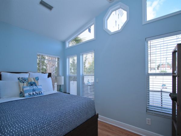 Three Bedroom Plus Den Clearwater Rental with Private Pool