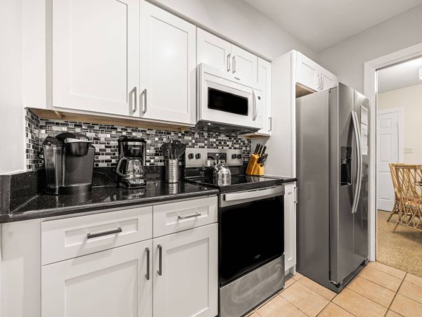 Clearwater Three Bedroom Vacation Home Sleeps Twelve