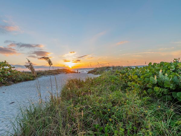 Beautiful 5 Bedroom Indian Rocks Beach Vacation Home