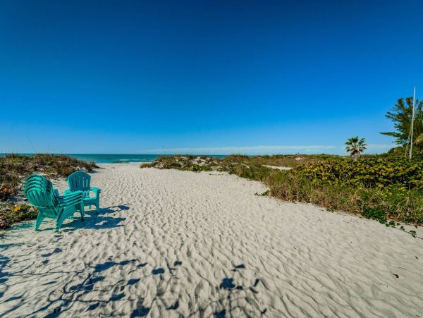 Beautiful 5 Bedroom Indian Rocks Beach Vacation Home