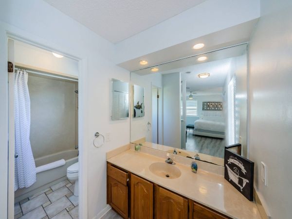 Beautiful 5 Bedroom Indian Rocks Beach Vacation Home