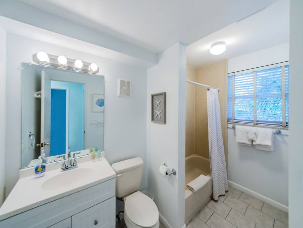 Beautiful 5 Bedroom Indian Rocks Beach Vacation Home