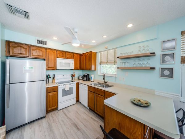 Beautiful 5 Bedroom Indian Rocks Beach Vacation Home