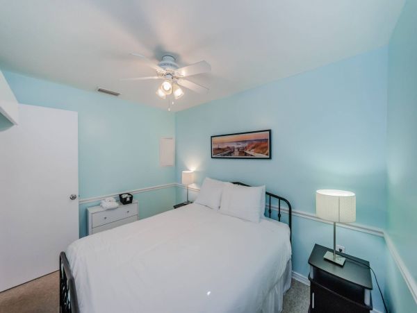 Beautiful 5 Bedroom Indian Rocks Beach Vacation Home