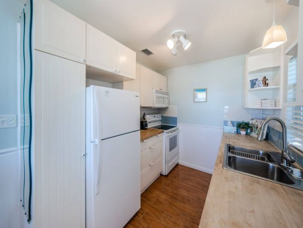 Beautiful 5 Bedroom Indian Rocks Beach Vacation Home