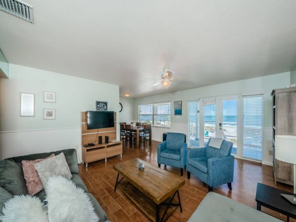 Beautiful 5 Bedroom Indian Rocks Beach Vacation Home