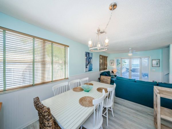 Beautiful 5 Bedroom Indian Rocks Beach Vacation Home
