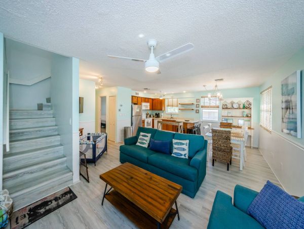 Beautiful 5 Bedroom Indian Rocks Beach Vacation Home