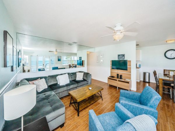 Beautiful 5 Bedroom Indian Rocks Beach Vacation Home