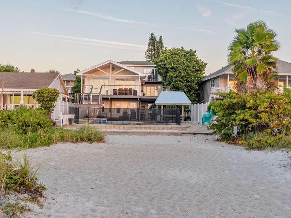Beautiful 5 Bedroom Indian Rocks Beach Vacation Home