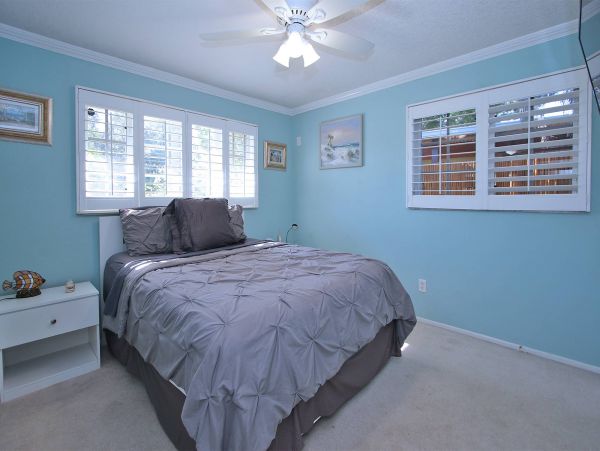 Beach Vacation Cottage in Indian Rocks with Private Pool