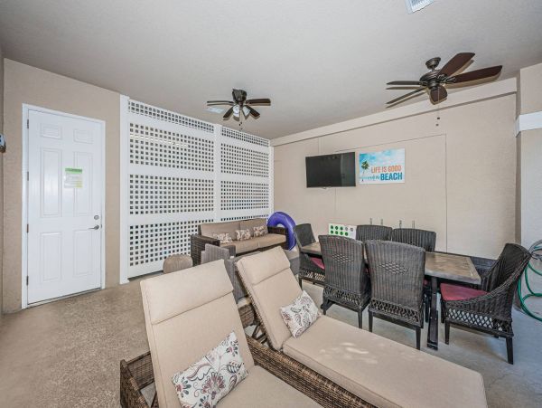 Steps to Beach Redington Beach Vacation Duplex