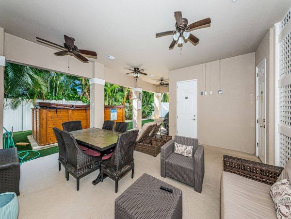 Steps to Beach Redington Beach Vacation Duplex