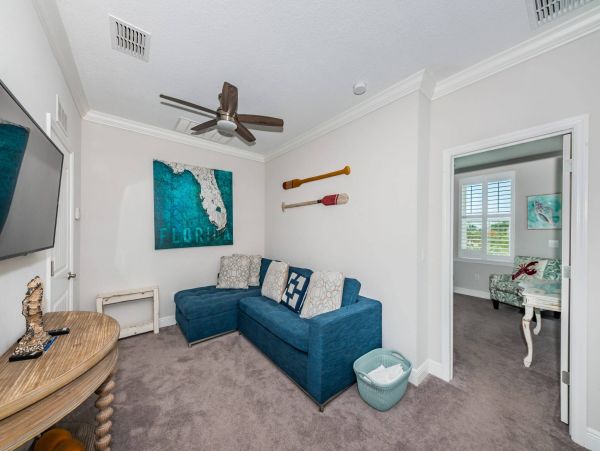 Redington Beach 4 Bedroom Home Walk to Beach