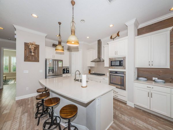 Redington Beach 4 Bedroom Home Walk to Beach