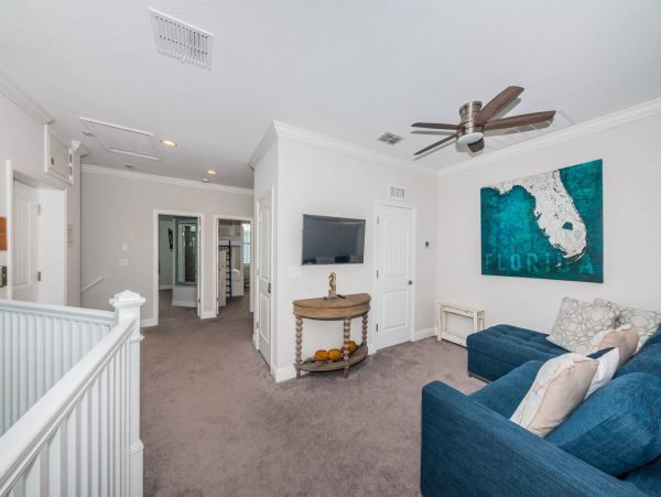 Redington Beach 4 Bedroom Home Walk to Beach