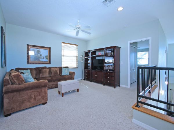 Beachfront Vacation Home in Treasure Island Sleeps 14 Guests
