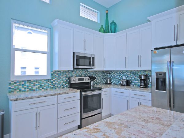 Beachfront Vacation Home in Treasure Island Sleeps 14 Guests