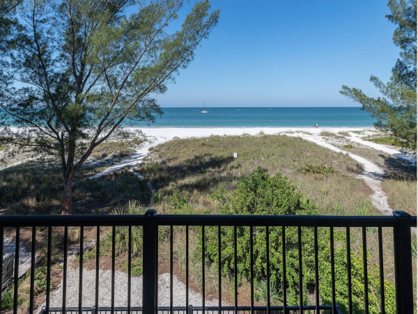 Treasure Island Beachfront Vacation Rental 5-Bedroom Home with Balconies & Pool Table
