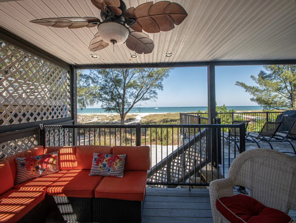 Treasure Island Beachfront Vacation Rental 5-Bedroom Home with Balconies & Pool Table