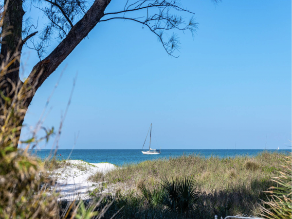 Treasure Island Beachfront Vacation Rental 5-Bedroom Home with Balconies & Pool Table