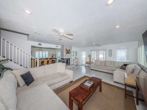 Treasure Island Beachfront Vacation Rental 5-Bedroom Home with Balconies & Pool Table