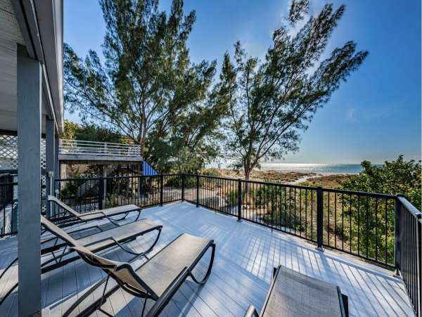 Treasure Island Beachfront Vacation Rental 5-Bedroom Home with Balconies & Pool Table