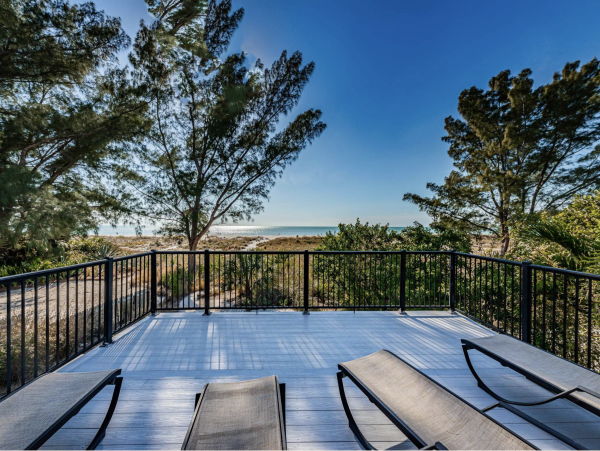Treasure Island Beachfront Vacation Rental 5-Bedroom Home with Balconies & Pool Table