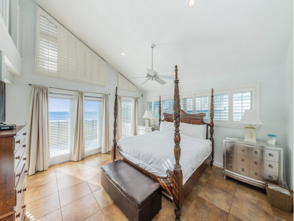 Treasure Island Beachfront Vacation Rental 5-Bedroom Home with Balconies & Pool Table