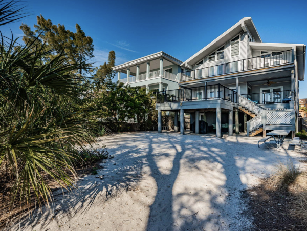 Treasure Island Beachfront Vacation Rental 5-Bedroom Home with Balconies & Pool Table