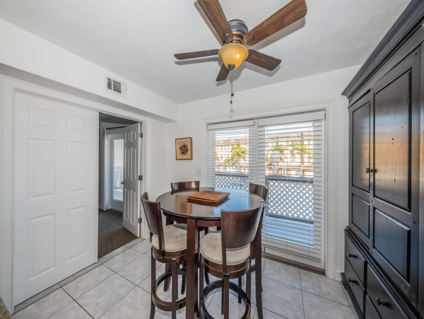 Treasure Island Beachfront Vacation Rental 5-Bedroom Home with Balconies & Pool Table