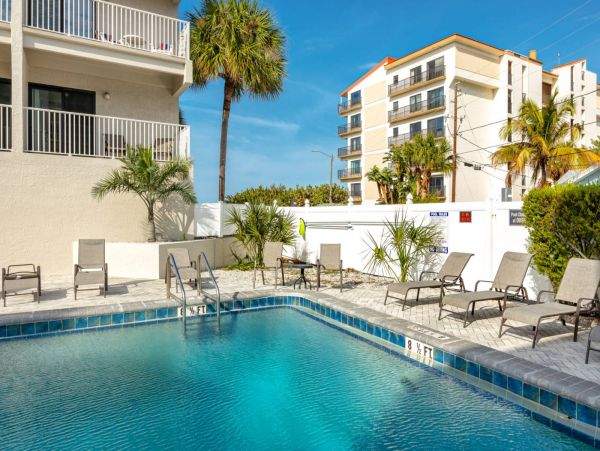 Beachfront Vacation Condo in Clearwater Beach Sleeps 8 Guests