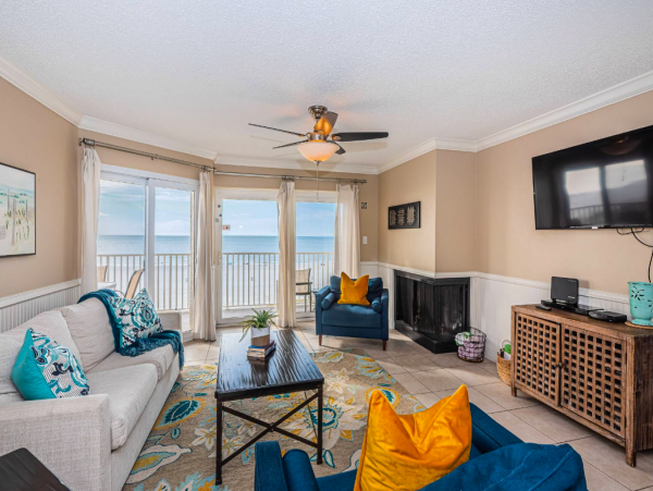 3 Bedroom Ocean front Condo with amazing views
