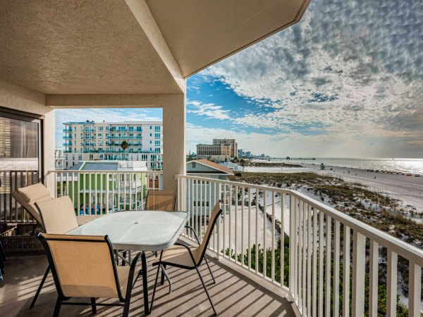 3 Bedroom Ocean front Condo with amazing views