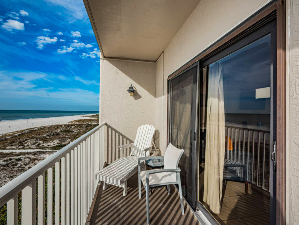 3 Bedroom Ocean front Condo with amazing views