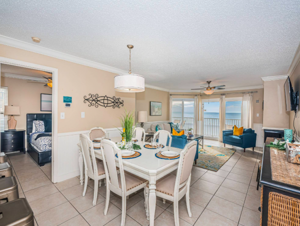 3 Bedroom Ocean front Condo with amazing views