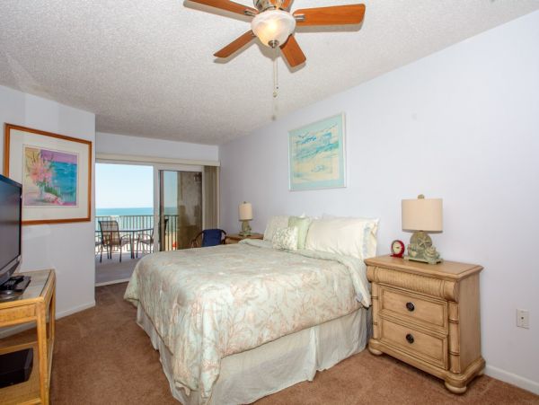 Clearwater Condo 958013