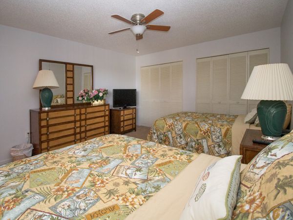 Clearwater Condo 958013