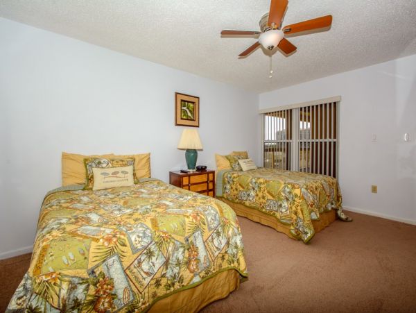 Clearwater Condo 958013